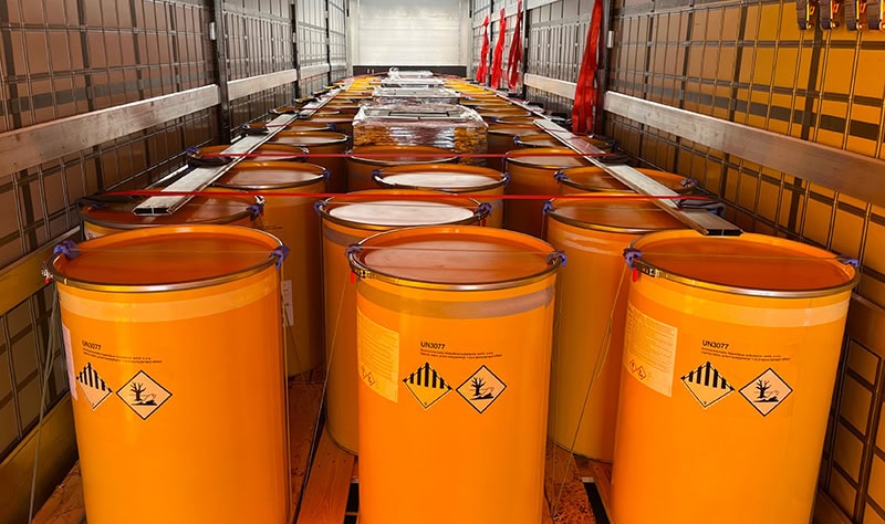 transport-matiere-marchandises-dangereuse Transport de marchandises dangereuses - illustration